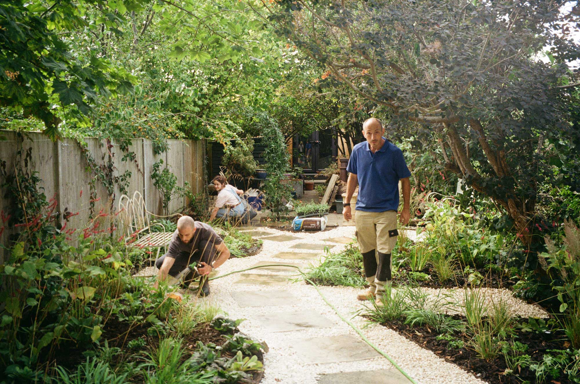 Conscious Gardening team at work